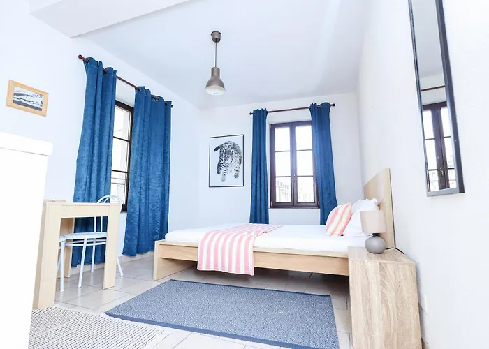 Aparthotel Mdmoniz House