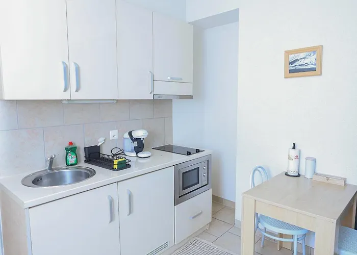 Aparthotel Mdmoniz House 3*