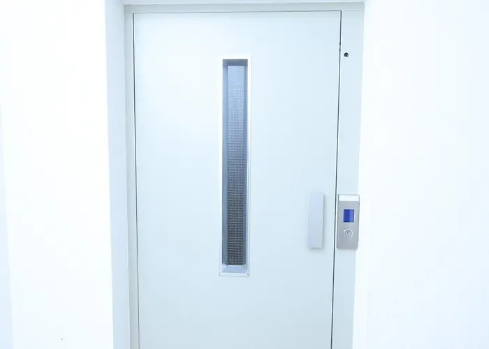 Mdmoniz House Aparthotel 3*